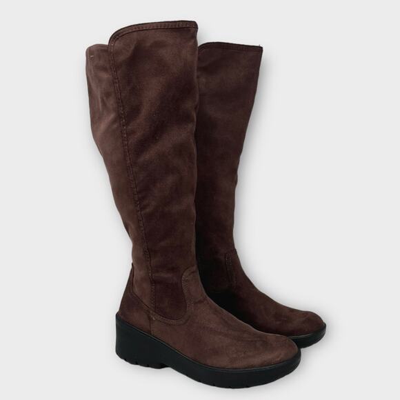 BZees Brandy Faux Suede Wedge Boot in Dark Brown Size 5.5 - Picture 1 of 8